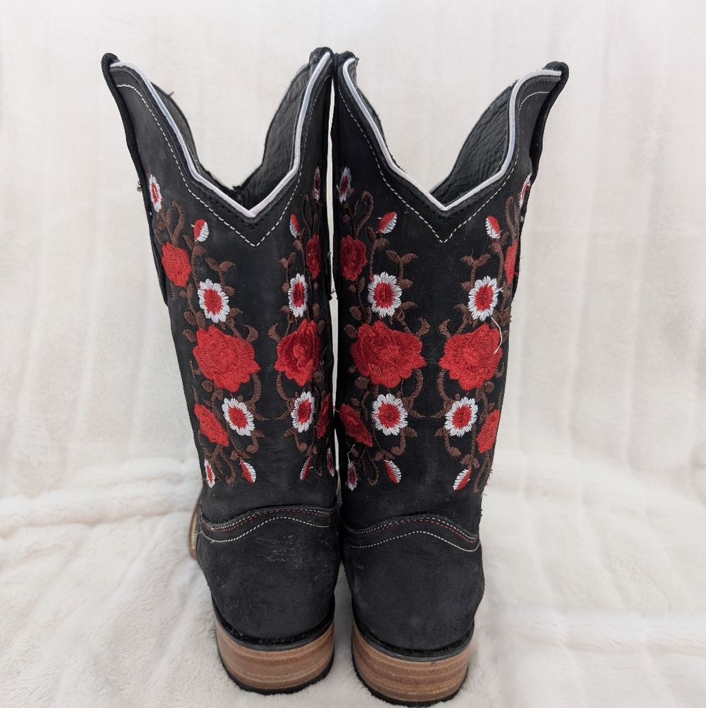 White Diamond Black Cowboy Boots with Red Floral Embroidery Size 6.5 & Belt - Picture 5 of 13